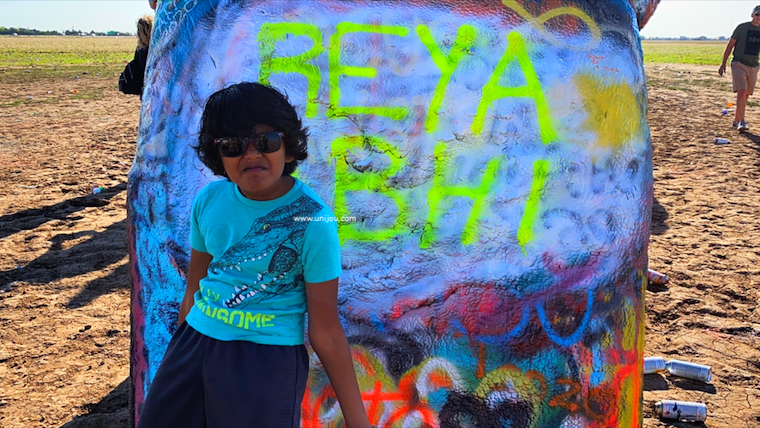 This image has an empty alt attribute; its file name is cadillac-ranch-photos5.png