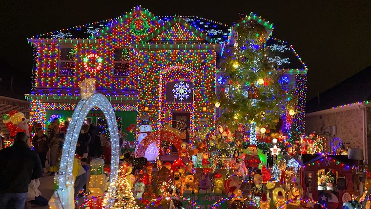 Frisco Neighborhood Christmas lights, Holiday lights in Frisco, Christmas lights in Frisco